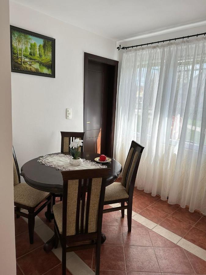 Apartmani Emily & Jully Никшич Экстерьер фото