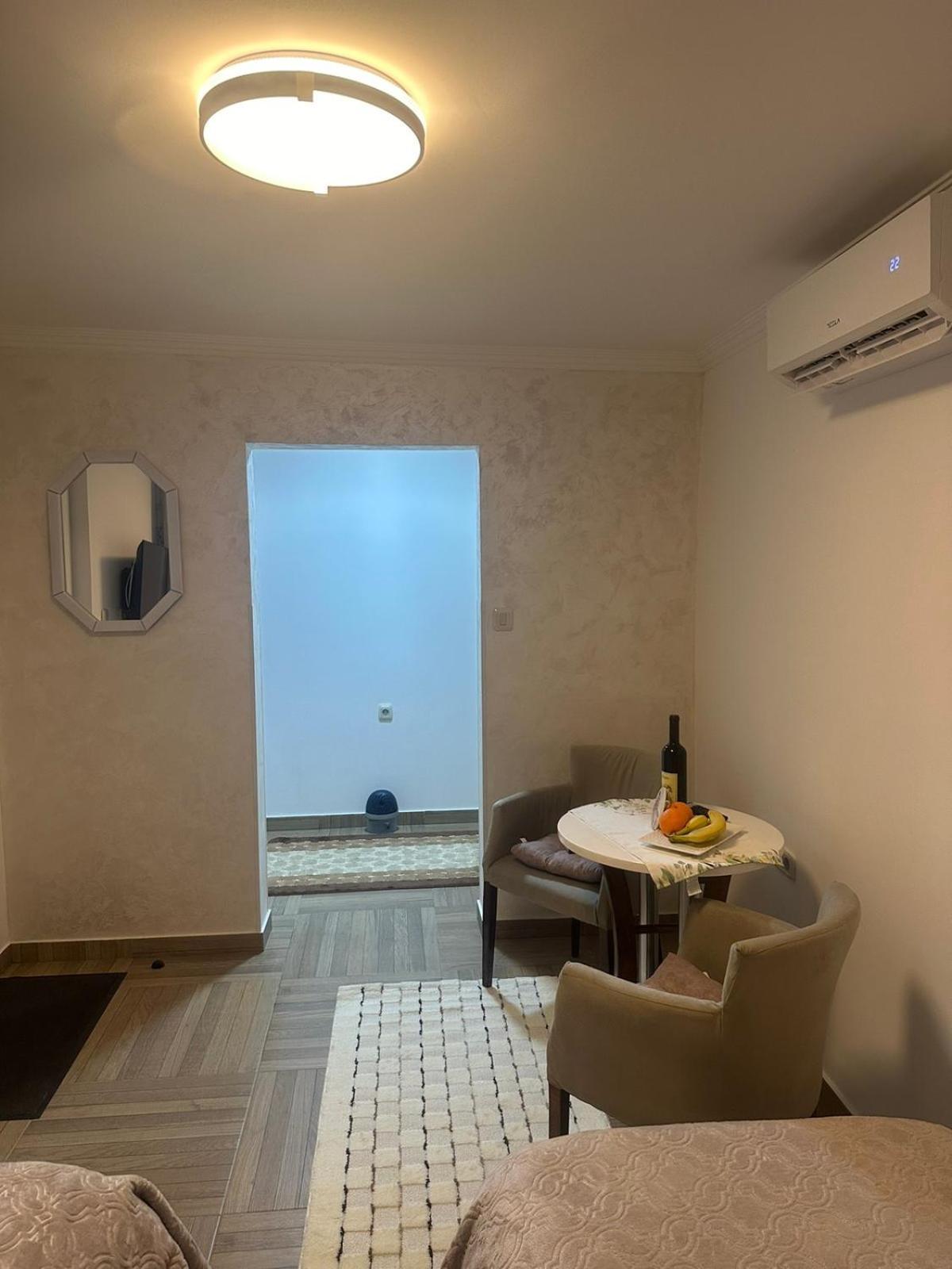 Apartmani Emily & Jully Никшич Экстерьер фото