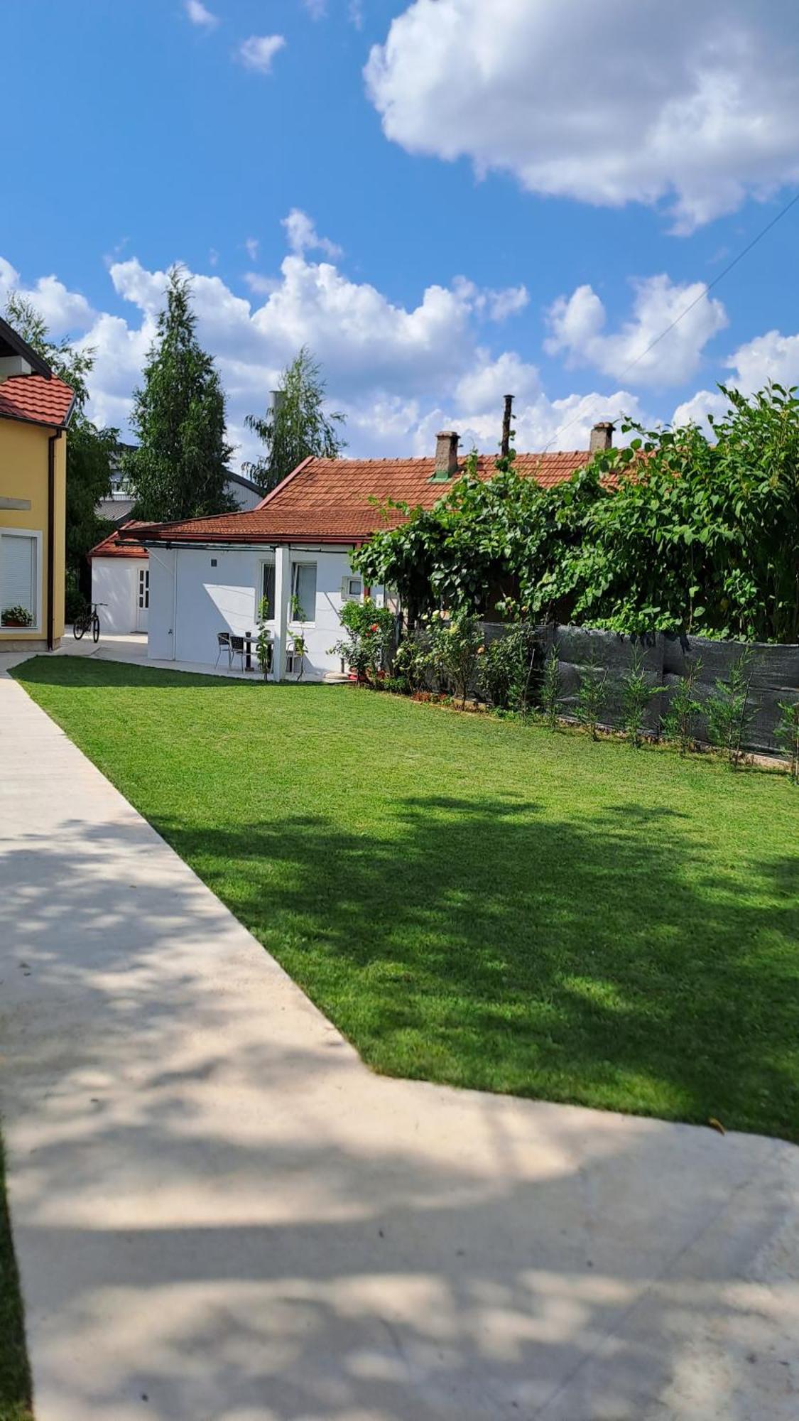 Apartmani Emily & Jully Никшич Номер фото